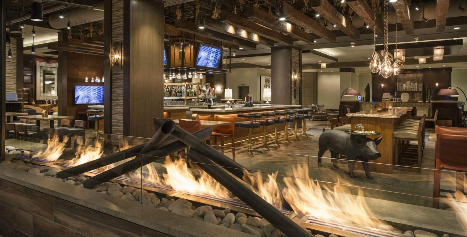 10 Best Happy Hours in Downtown Phoenix, AZ